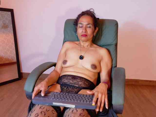 vanessa-7- vanessa-7-