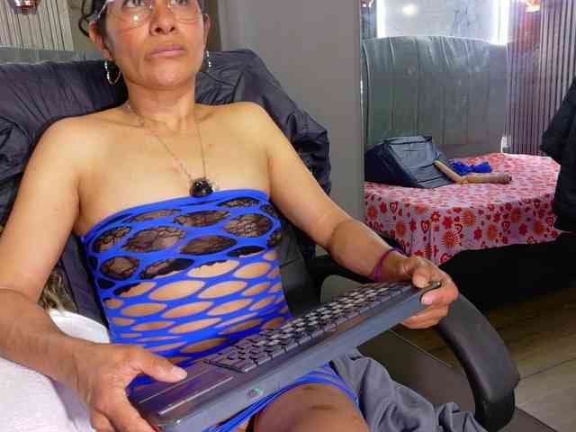 vanessa-7- vanessa-7-