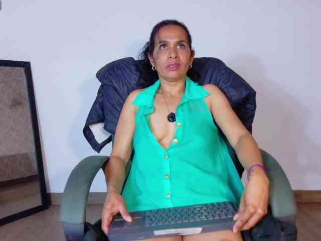 vanessa-7- vanessa-7-