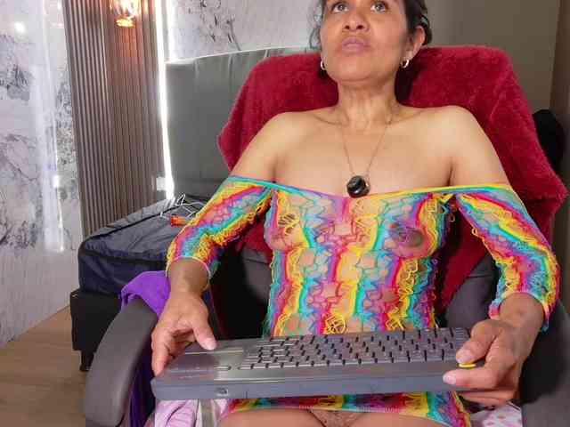 vanessa-7- vanessa-7-