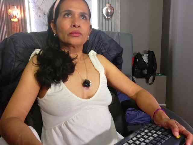 vanessa-7- vanessa-7-