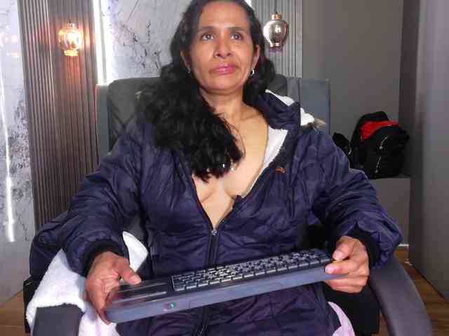 vanessa-7- vanessa-7-