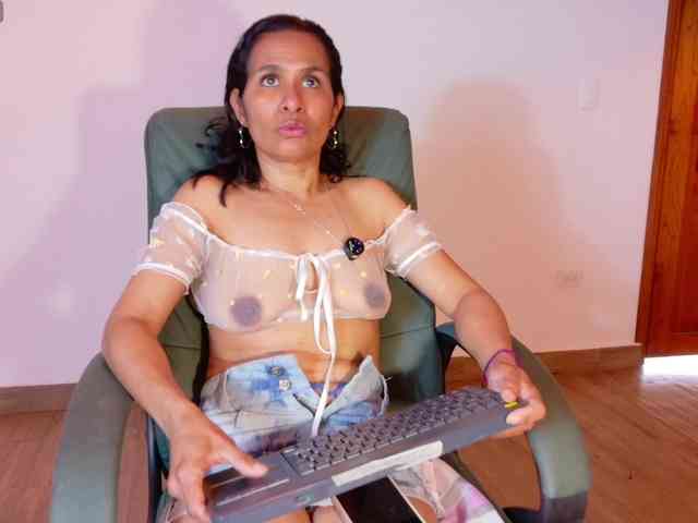 vanessa-7- vanessa-7-