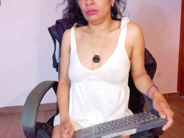 vanessa-7- vanessa-7-