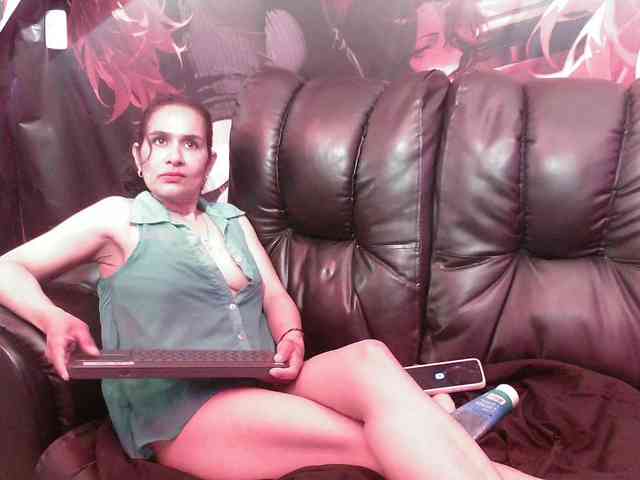 vanessa-7- webcam