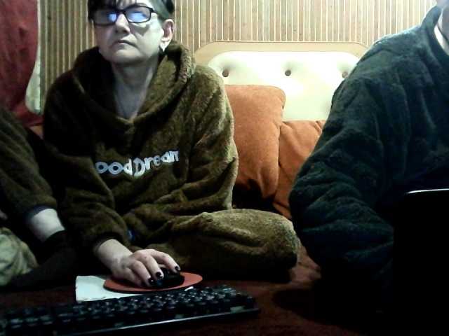 coupleofcoolx's BongaCams show and profile