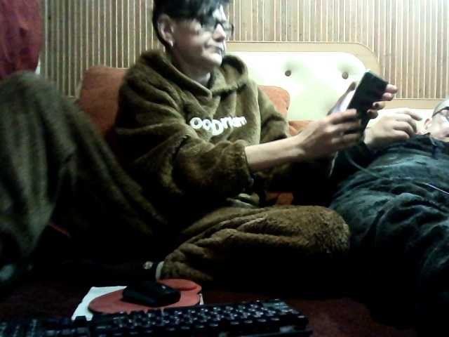 coupleofcoolx's BongaCams show and profile