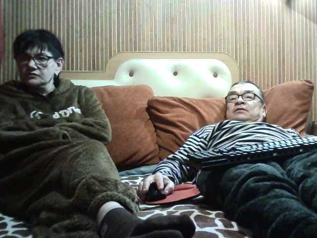 coupleofcoolx's BongaCams show and profile