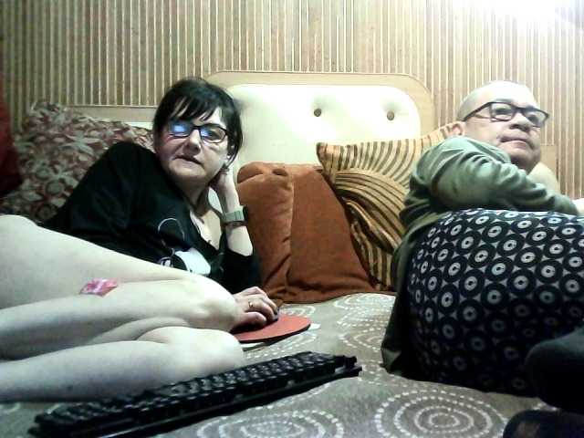 coupleofcoolx's BongaCams show and profile