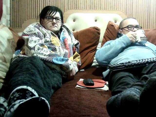 coupleofcoolx's BongaCams show and profile