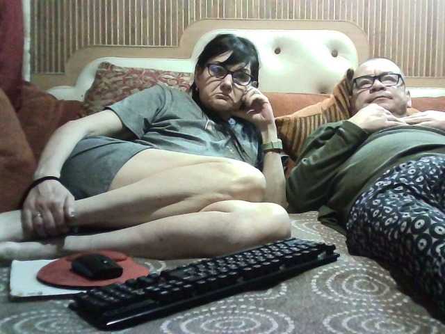 coupleofcoolx's BongaCams show and profile