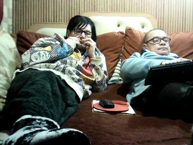 coupleofcoolx's BongaCams show and profile