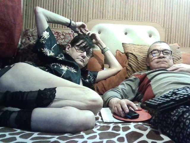 coupleofcoolx's BongaCams show and profile