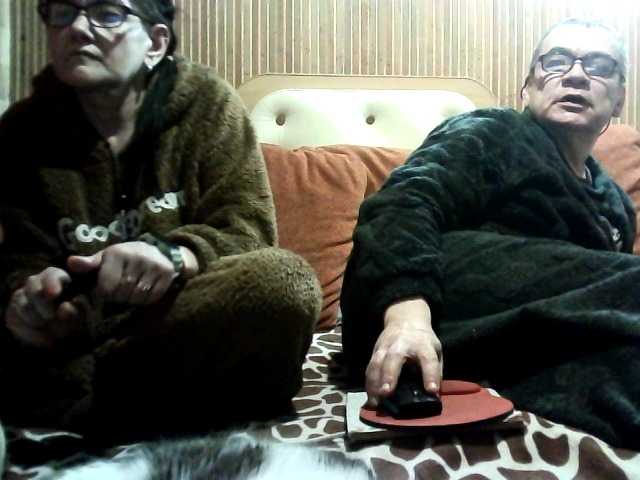 coupleofcoolx's BongaCams show and profile