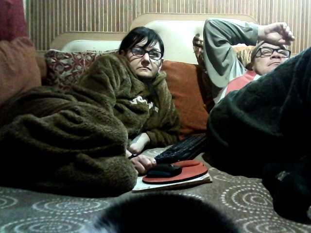 coupleofcoolx's BongaCams show and profile