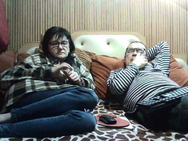 coupleofcoolx's BongaCams show and profile