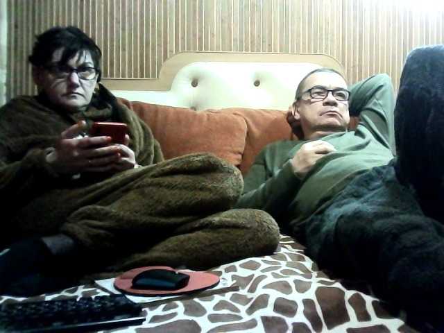 coupleofcoolx's BongaCams show and profile