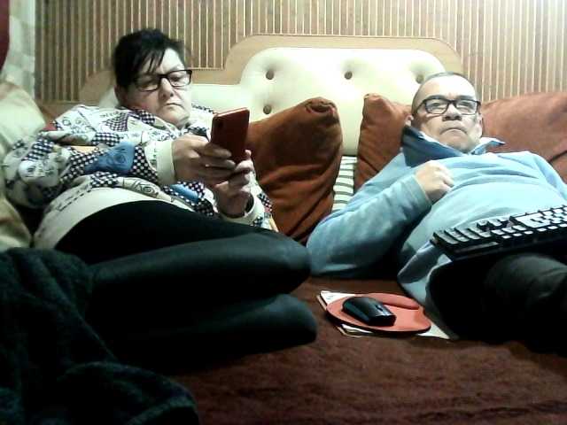 coupleofcoolx's BongaCams show and profile