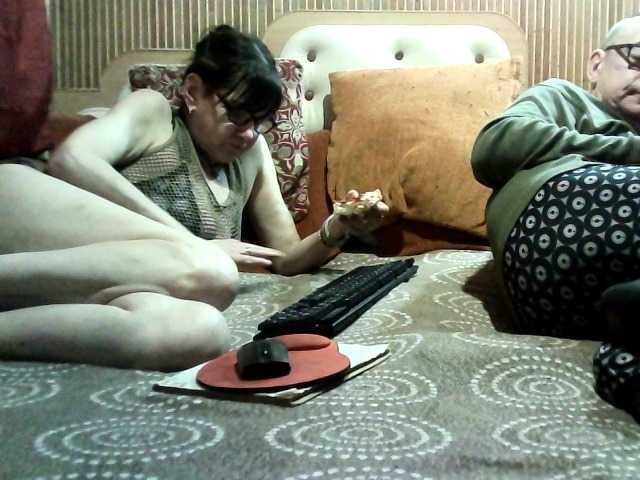 coupleofcoolx's BongaCams show and profile