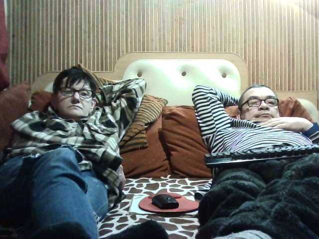 coupleofcoolx's BongaCams show and profile