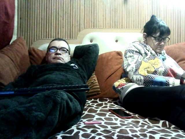 coupleofcoolx's BongaCams show and profile