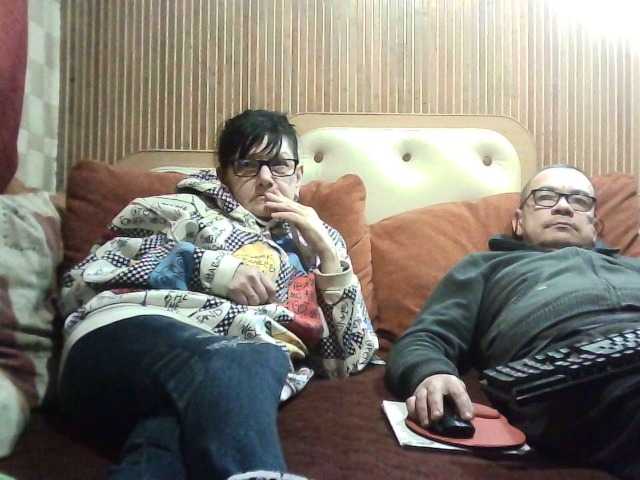 coupleofcoolx's BongaCams show and profile