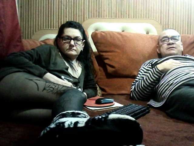 coupleofcoolx's BongaCams show and profile