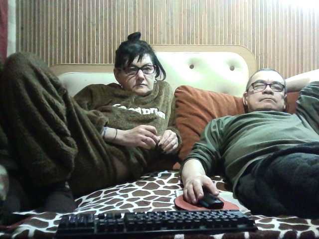 coupleofcoolx's BongaCams show and profile