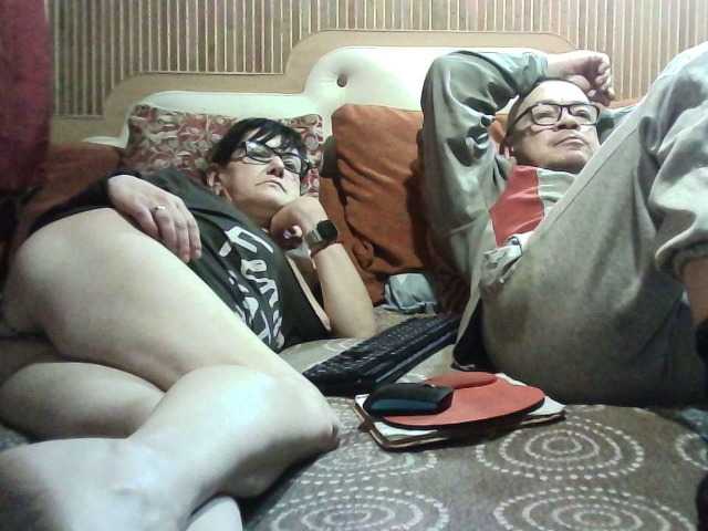 coupleofcoolx's BongaCams show and profile