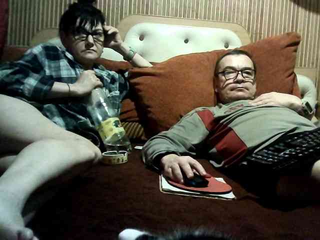 coupleofcoolx Live Webcam on BongaCams