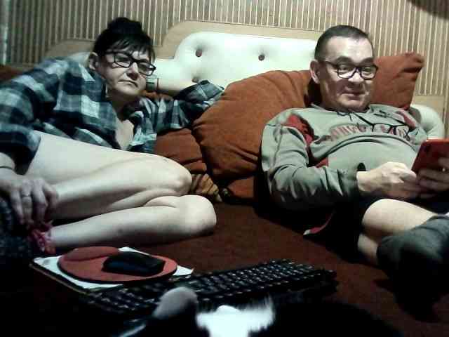 coupleofcoolx Live Webcam on BongaCams