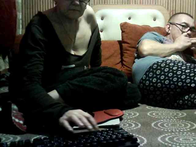 coupleofcoolx webcam