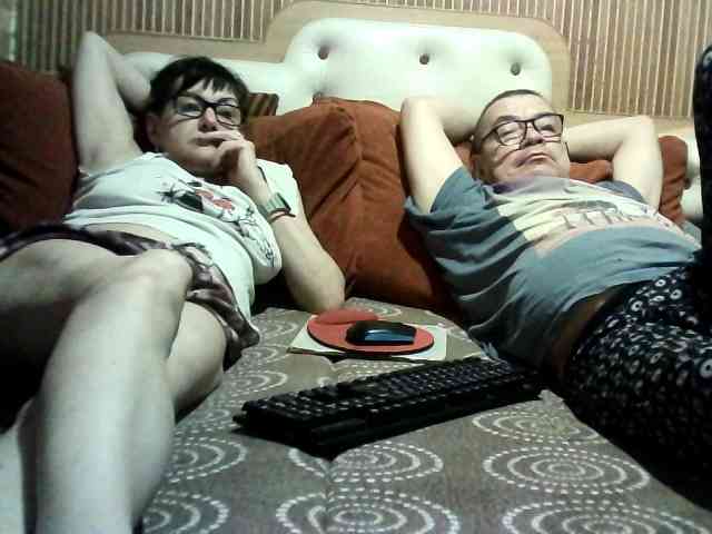 coupleofcoolx webcam