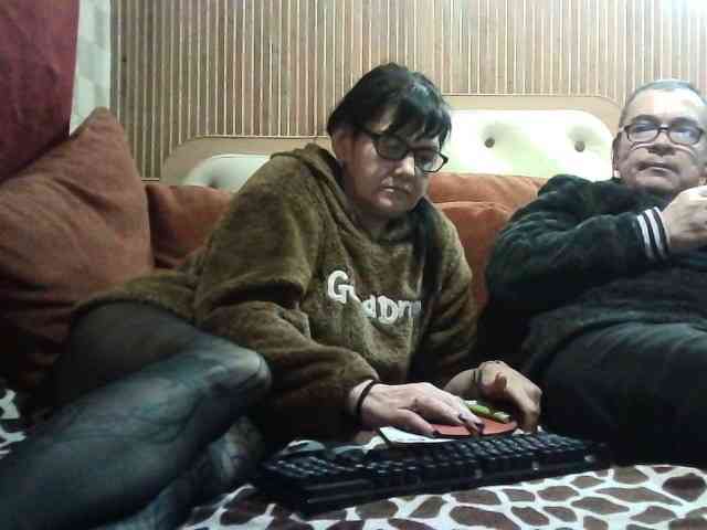 coupleofcoolx webcam