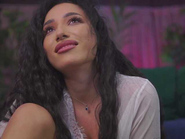 RamiraRowa's BongaCams show and profile