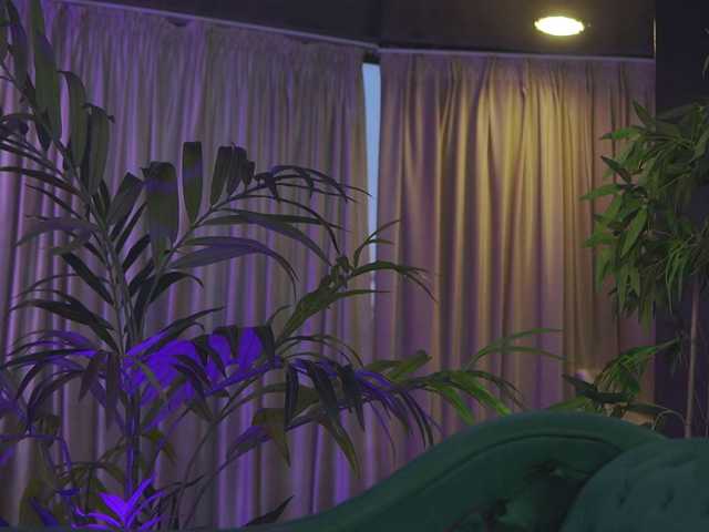 RamiraRowa's BongaCams show and profile