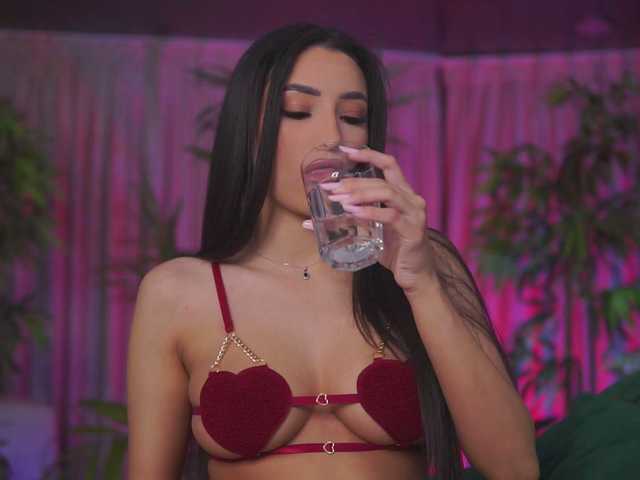 RamiraRowa's BongaCams show and profile