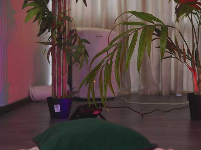 RamiraRowa's BongaCams show and profile