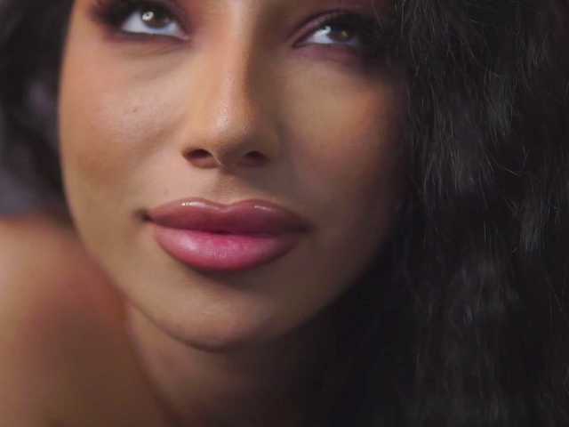 RamiraRowa's BongaCams show and profile