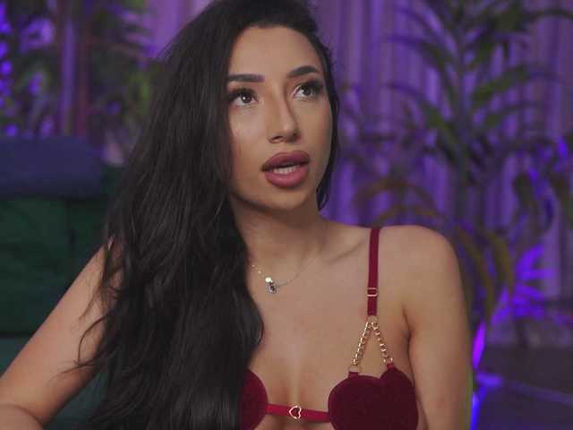 RamiraRowa's BongaCams show and profile