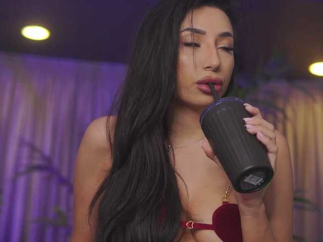 RamiraRowa's BongaCams show and profile