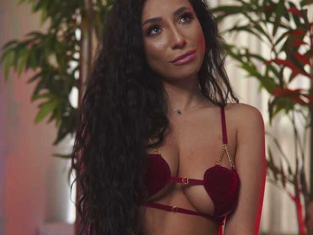 RamiraRowa's BongaCams show and profile