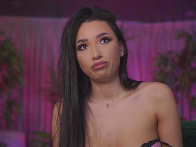 RamiraRowa's BongaCams show and profile