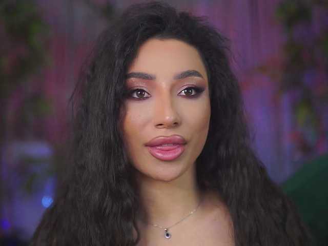 RamiraRowa's BongaCams show and profile