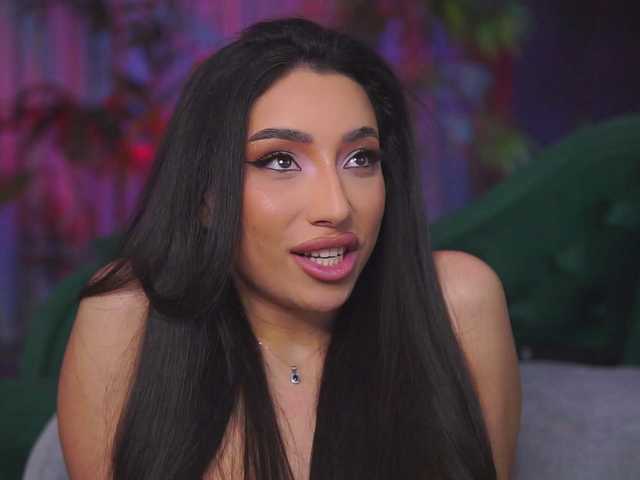 RamiraRowa's BongaCams show and profile