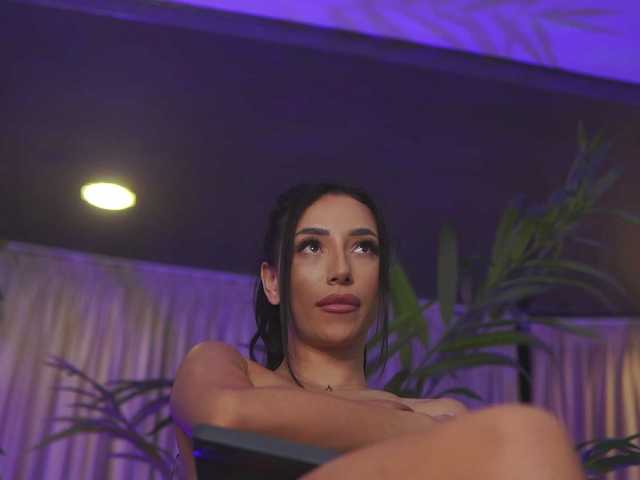 RamiraRowa's BongaCams show and profile