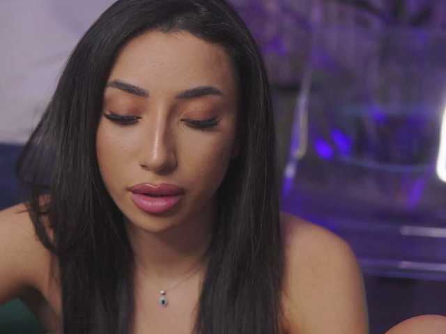 RamiraRowa's BongaCams show and profile