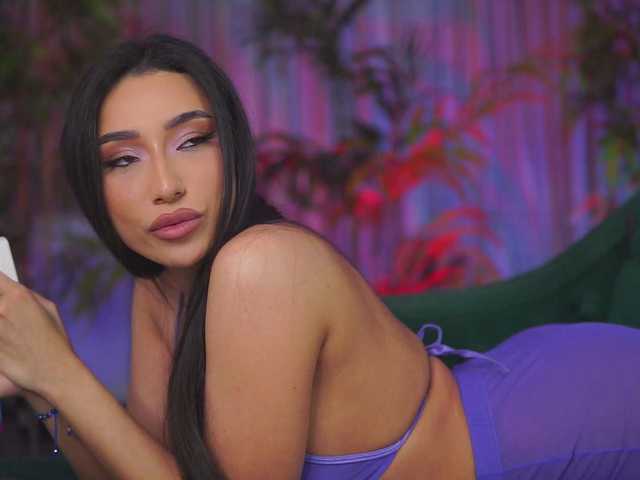 RamiraRowa's BongaCams show and profile