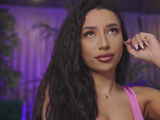 RamiraRowa's BongaCams show and profile