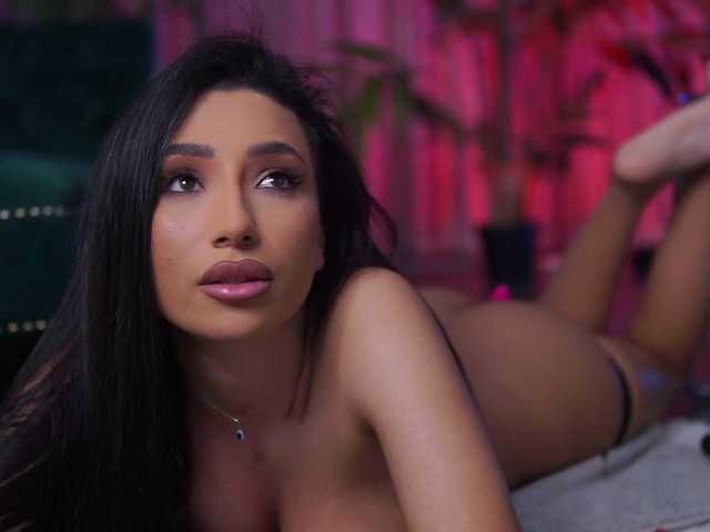 RamiraRowa's BongaCams show and profile